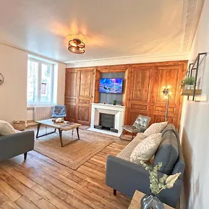  Hébergement de vacances Maison En Pierre Jacuzzi A 500m De L'ain 3ch 8p